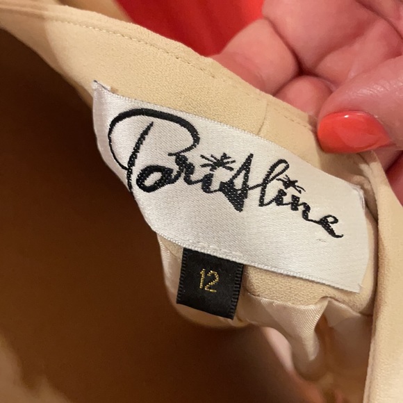 Parisline Set with Shawl - Picture 6 of 6